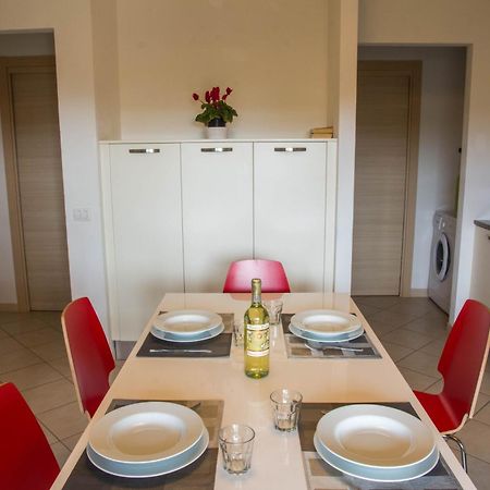 Gf Apartments La Vigna Badesi Eksteriør billede