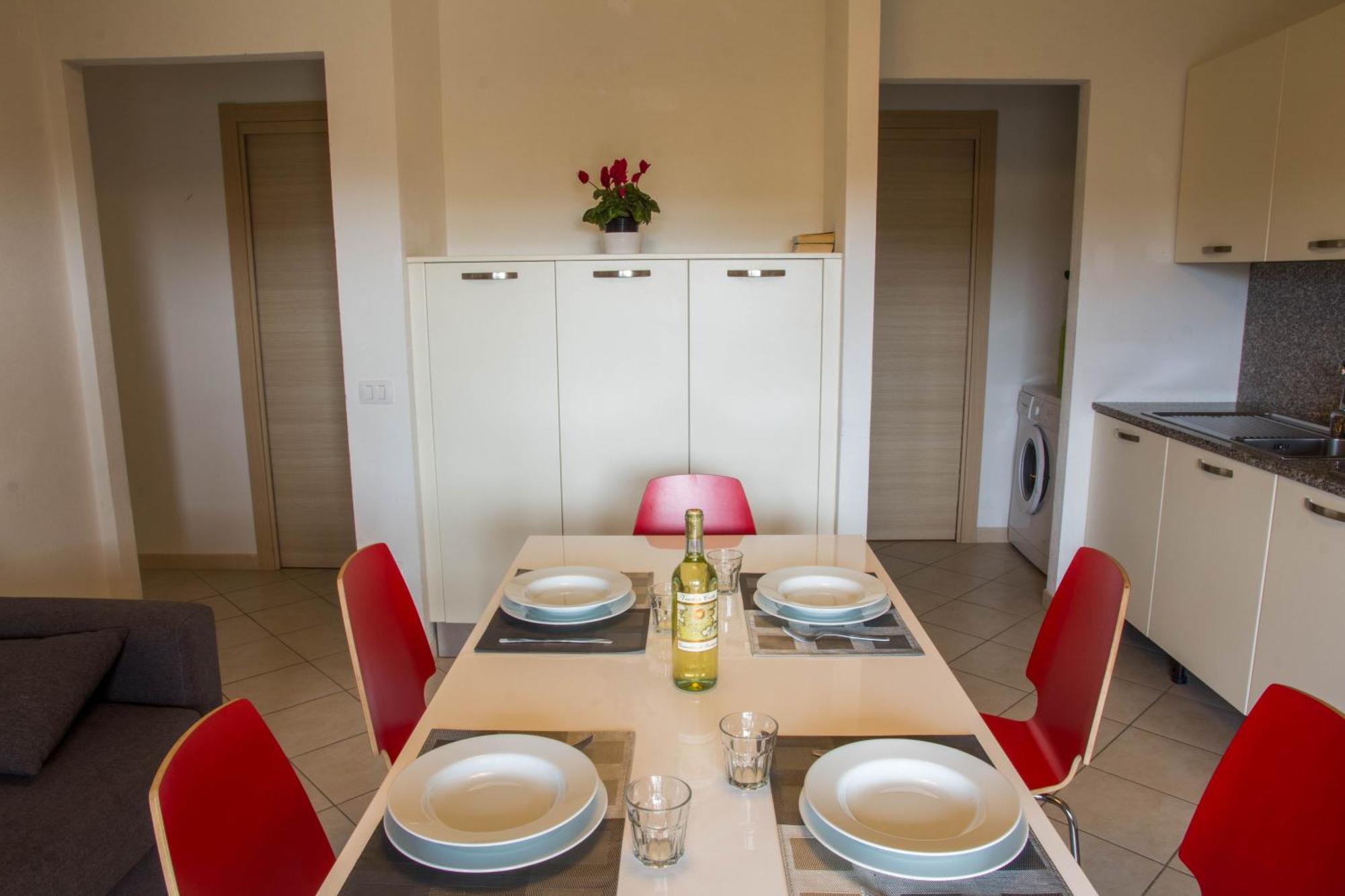 Gf Apartments La Vigna Badesi Eksteriør billede
