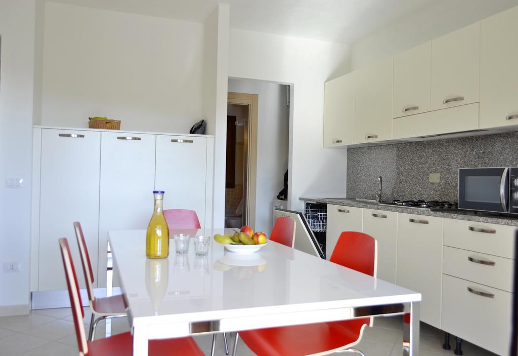 Gf Apartments La Vigna Badesi Værelse billede