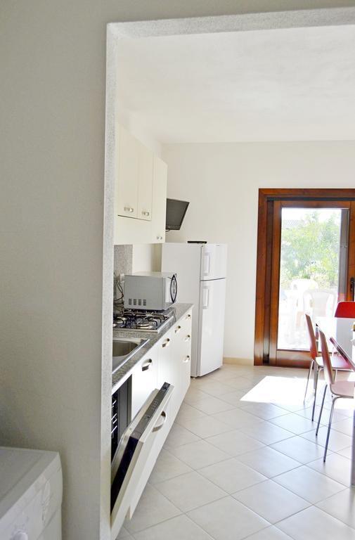 Gf Apartments La Vigna Badesi Værelse billede